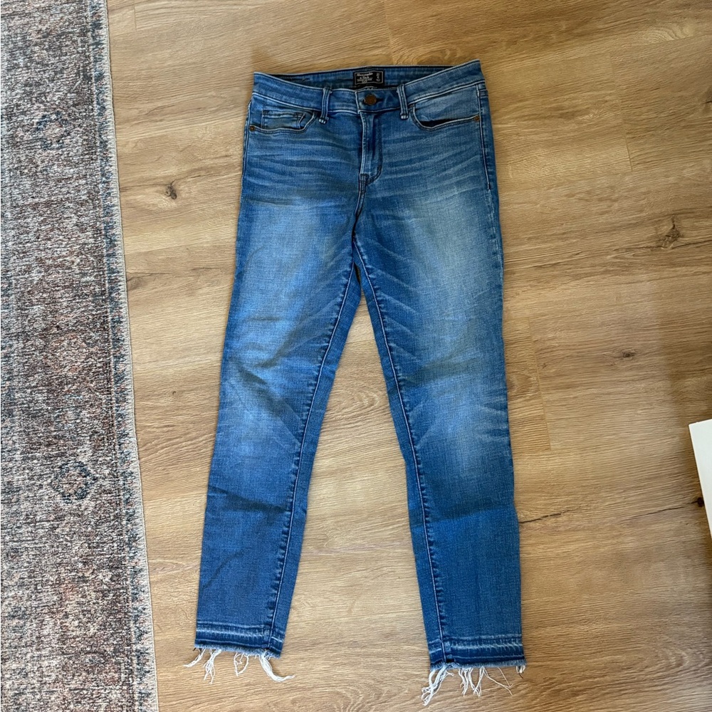 Abercrombie & Fitch Harper Low Rise Skinny Ankle Jeans